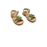 Palm Sandals in Palm