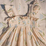 Flutter Set in Blue Tulip