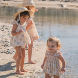 Flutter Set in Blue Tulip